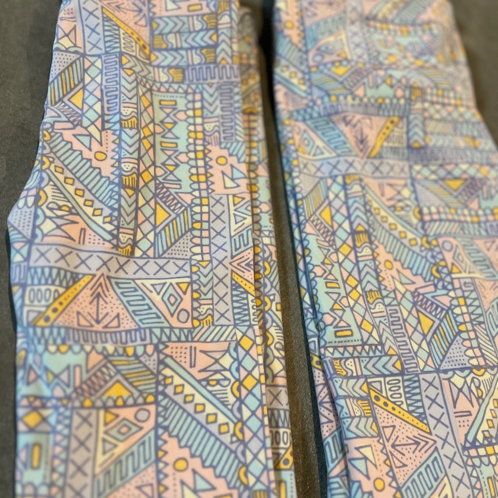 LuLaRoe Geometric Patterned Leggings - MOMMY AND ME! OS and LXL